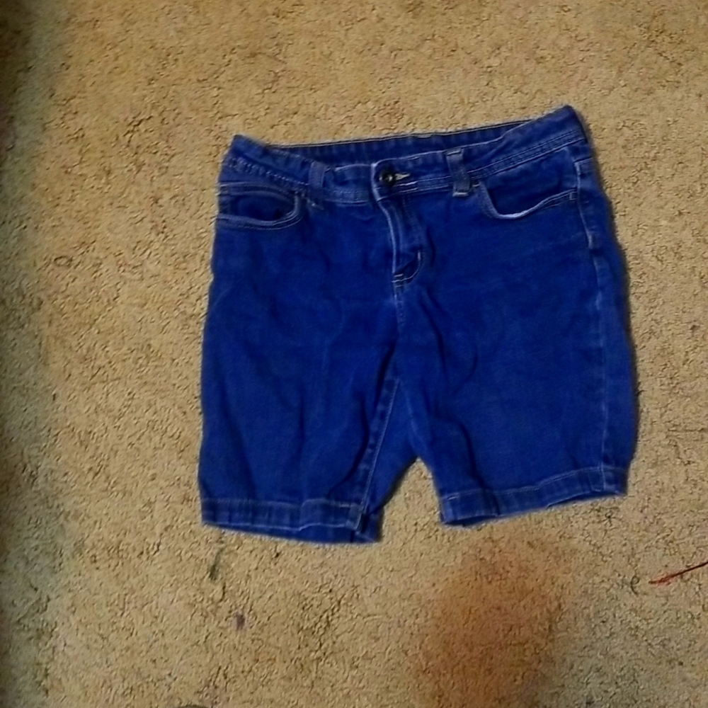 Blue Jean's shorts